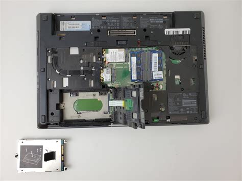 Second hard disk won't appear in boot menu on HP Elitebook 8560w